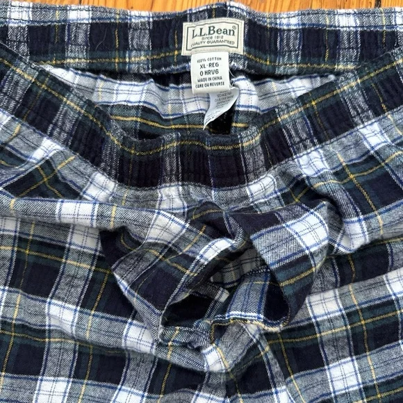 L.L. Bean Green and Navy Plaid Boxers - Picture 3 of 4